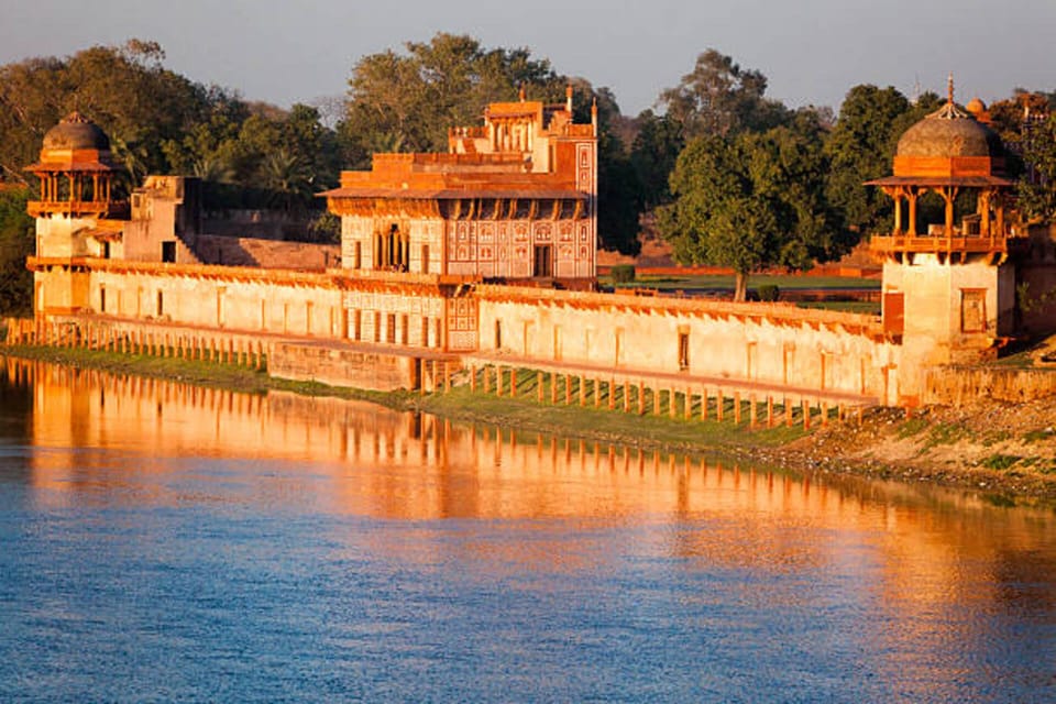 Agra fort, Baby Taj & Mehtab Bagh Express Ticket With Option - Agra Fort: scale, angles, and where the day payoff comes from