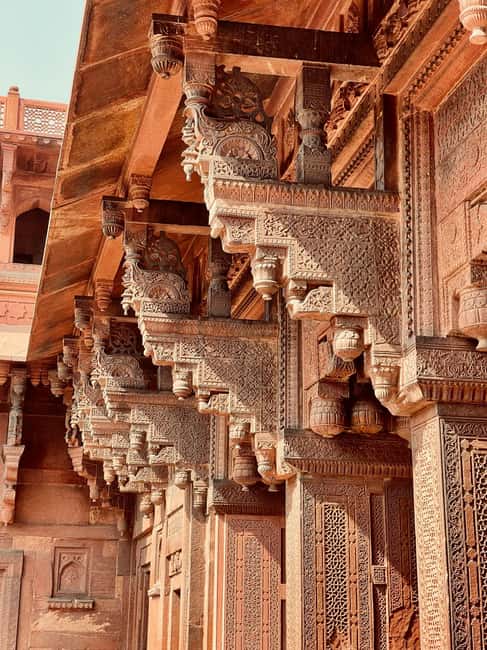 Agra Fort: Guided UNESCO Heritage Walking Tour - The spot tied to Shah Jahan’s imprisonment by Aurangzeb