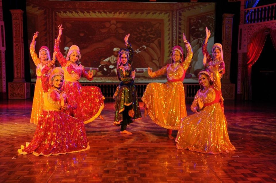 Agra: Mohabbat the Taj show tickets and agra transfers - Mohabbat the Taj at Kalakriti: Theater With an Agra Connection
