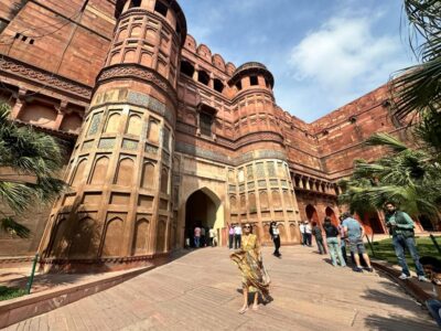 Agra: Skip-the-Line Taj Mahal & Agra Fort Private Tour - Pickup, car comfort, and staying on schedule