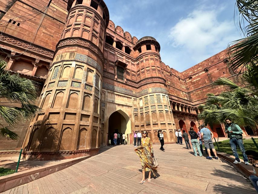 Agra: Skip-the-Line Taj Mahal & Agra Fort Private Tour - Pickup, car comfort, and staying on schedule