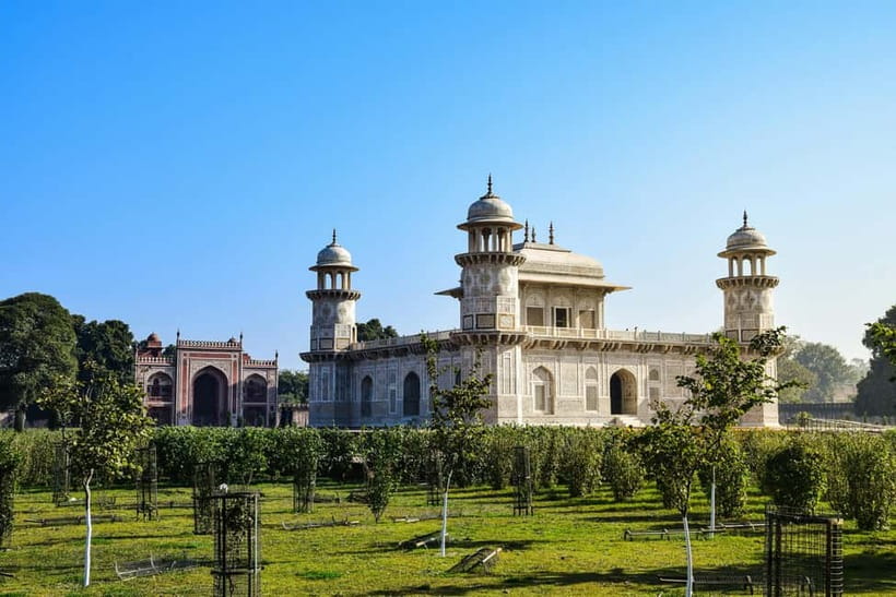 Agra: Taj Mahal & Agra Fort Private Tour - Price and value: what $13 is really paying for