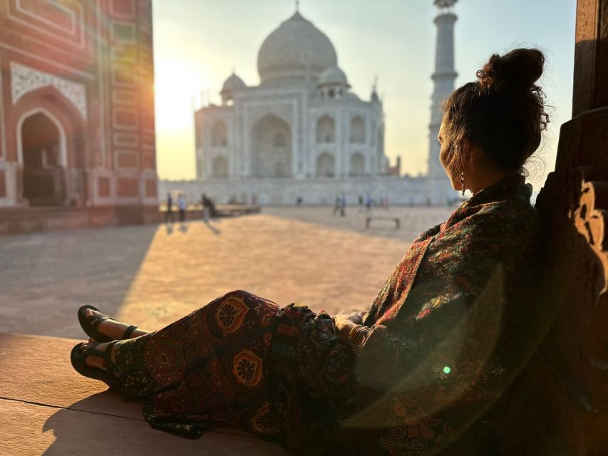 Agra: Taj Mahal and Mausoleum Guided Tour with Skip-the-Line - Pickup and the private car: smooth start, check group fit