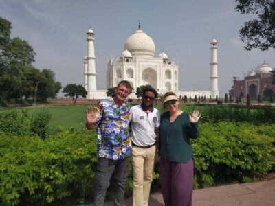 Agra: Taj Mahal and Mausoleum Guided Tour with Skip-the-Line - Your guide at the Taj Mahal: explanations that make the building click