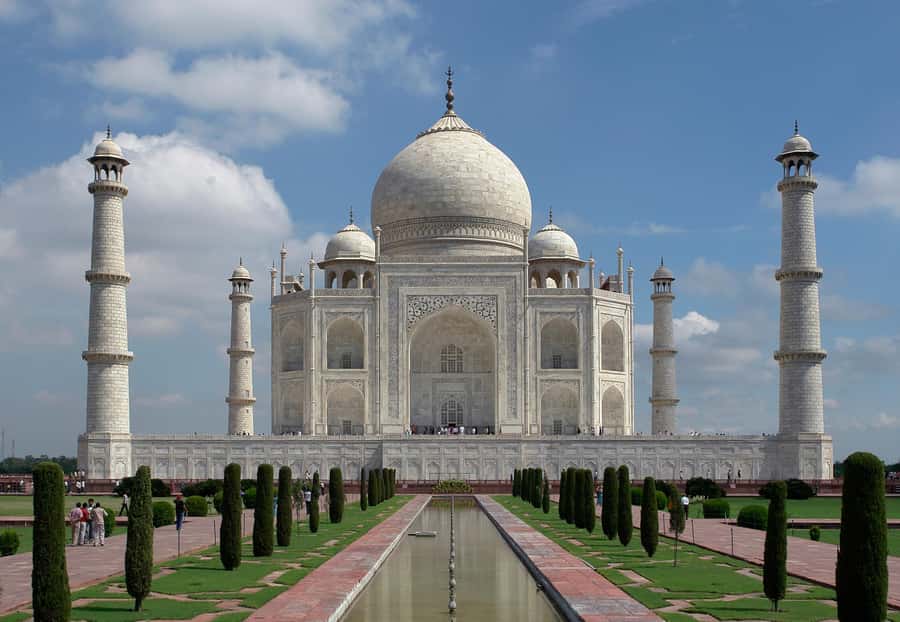 Agra: Taj Mahal Skip-the-Line Entry Ticket - Security lines and best-entrance strategy: how to keep your morning sane