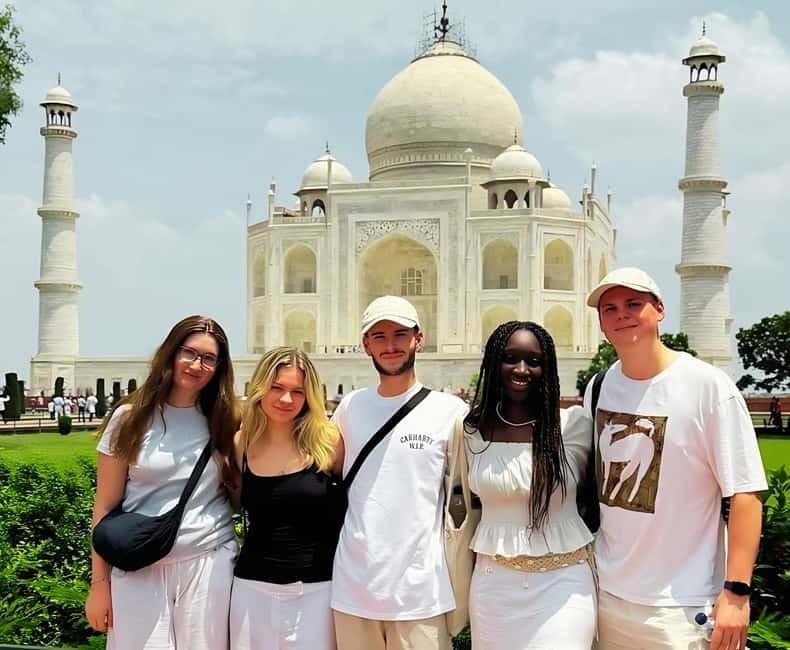 Agra: Taj Mahal Skip-the-Line & Guided Private 3 Hours Tour - Agra Fort add-on: a focused hour after the main icon