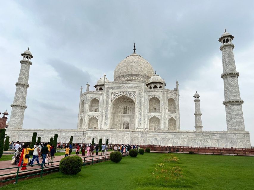 Agra: Tajmahal and Agra fort Entry tickets with Tour Guide - Timing tips that actually help