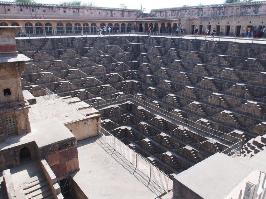 Agra to/from Jaipur with Chandboari Stepwell & Sikri Visits - Drivers, Comfort, and the Reality of Timing on This Route