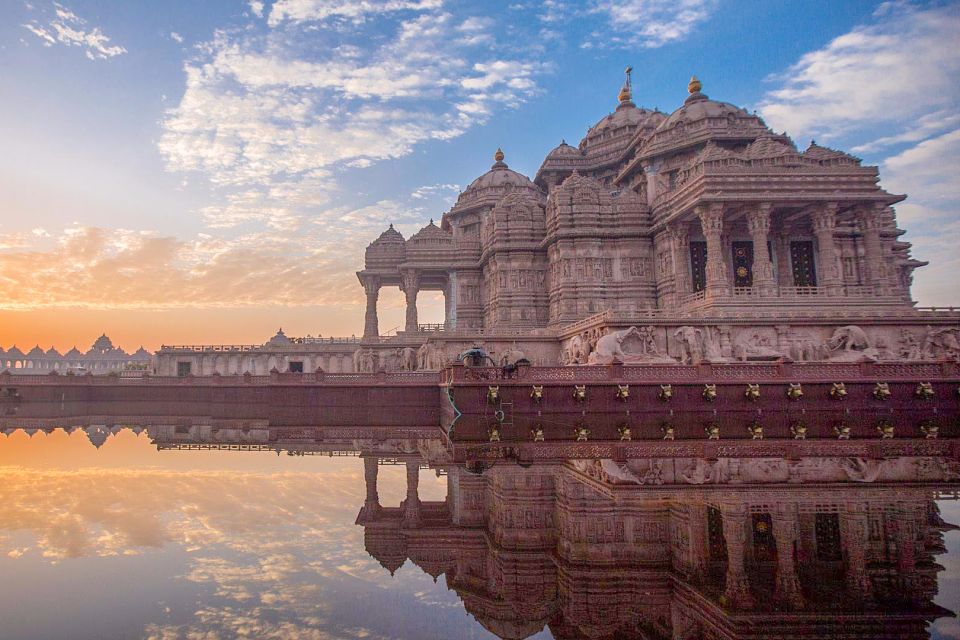 Akshardham Light & Fountain Show with Pick-up & Drop-off - Price and value: what $28 really covers (and what you may pay separately)