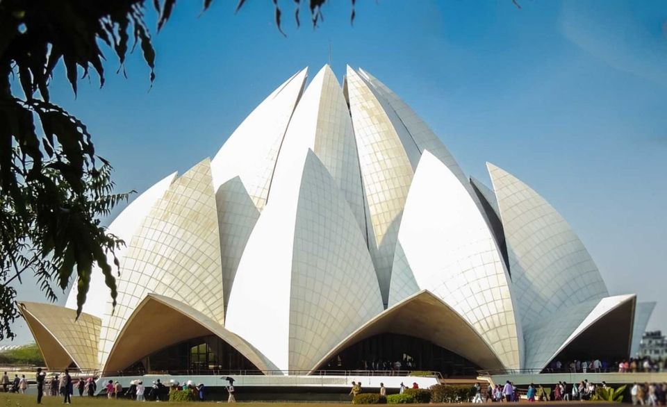 All Inclusive Old & New Delhi Private Day Trip with Tuk Tuk - Transportation and Timing: Private, With Real Movement