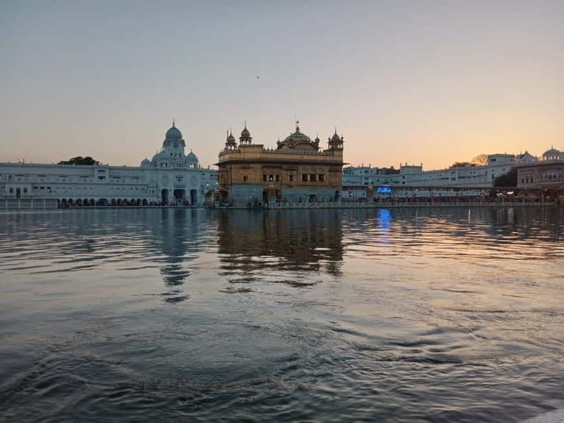 Amritsar: Golden Temple, Jallianwala Bagh, Wagah Border Tour - Langar Hall: the free meal that changes the mood