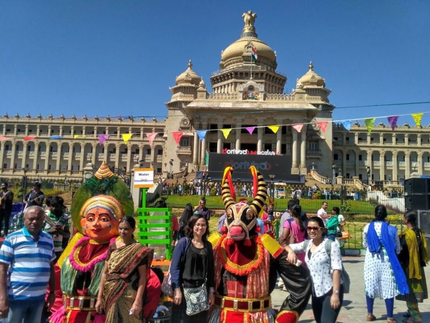 Bangalore: Full-Day Private City Tour with Lunch - A private day that starts at your hotel