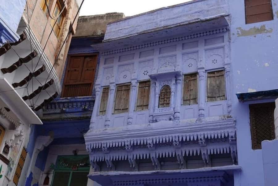 Blue City Heritage Walking Tour With Pick Up & Drop Off - Key things you’ll notice on this tour