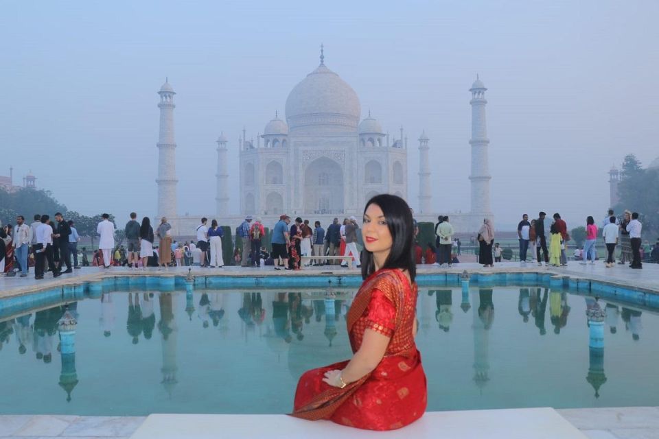 Book Govt. Approved Tour Guide For Taj Mahal & Fort - Agra Fort: Akbar’s sandstone maze with Indo-Islamic details