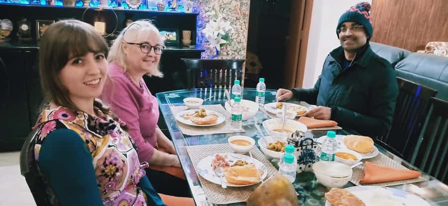 Delhi: AI Cooking Class and Much More in a Local Family Home - Entering a real Delhi home, not a cooking studio