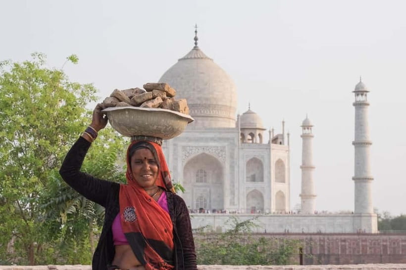 Delhi: Airport to Airport Layover Taj Mahal City Tour By Car - Lunch at a 5-star hotel: optional value, plus a sanity break