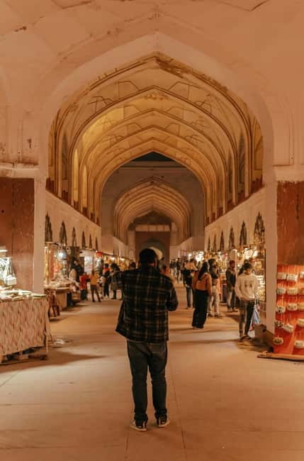 Delhi: Guided Shopping Tour Experience with Female Expert - Khari Baoli: spices and ingredients where quality talk matters