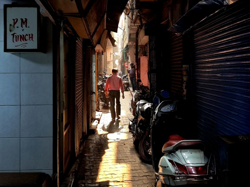 Delhi Like a Local: Food & Photography Full Day Tour - Lodhi Gardens golden hour: where the day feels calm again