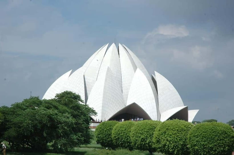 Delhi: Old and New Delhi Full or Half Day Guided Tour - Raj Ghat: A Short, Serious Break in the Day