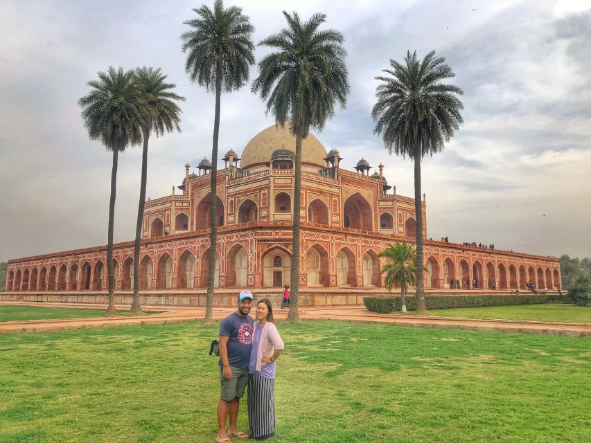 Delhi: Old and New Delhi Private Full or Half-Day Tour - India Gate, Rashtrapati Bhavan, and Parliament House areas: the New Delhi government-side story