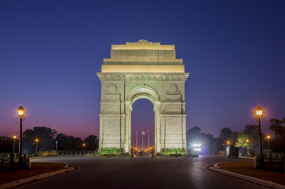 Delhi: Old and New Delhi Private Full or Half-Day Tour - Old Delhi: Jama Masjid and Khari Baoli for the full sensory hit