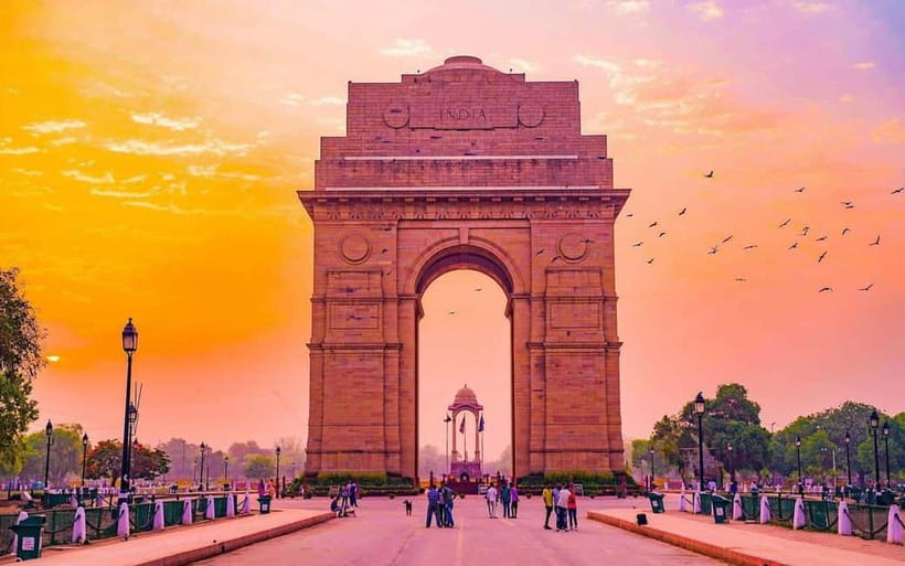 Delhi: Old City Guided Tour with Rickshaw Ride & Pickup - Old Delhi in Five Hours: Fast, Focused, and Worth the Effort