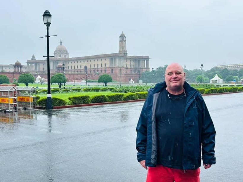 Delhi: Old & New Delhi Full or Half-Day Private Guided Tour - India Gate, Parliament, and Rashtrapati Bhavan: learn while you pass