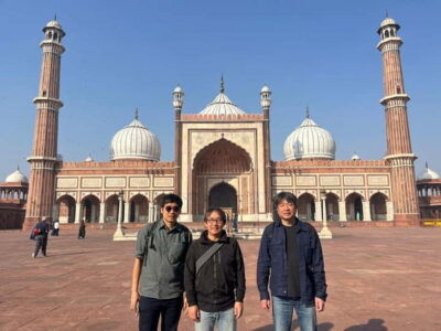 Delhi: Old & New Delhi Private Full Day or Half Day Tour - Jama Masjid: one of India’s biggest mosques, explained on the spot