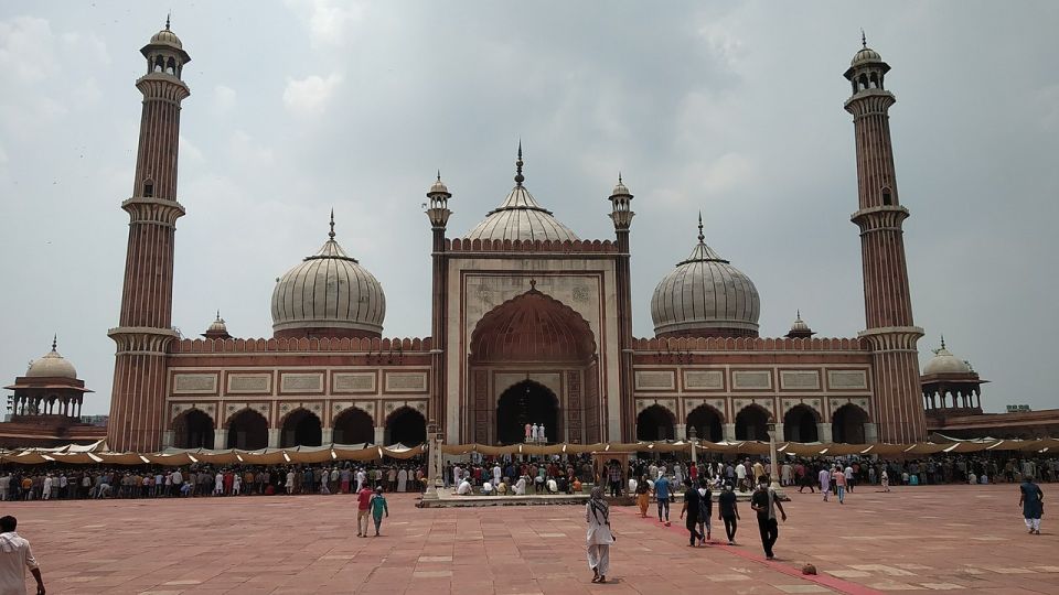 Delhi: Private Delhi Spiritual Sightseeing Tour By Car - Akshardham: big scale, strong impression, and time awareness