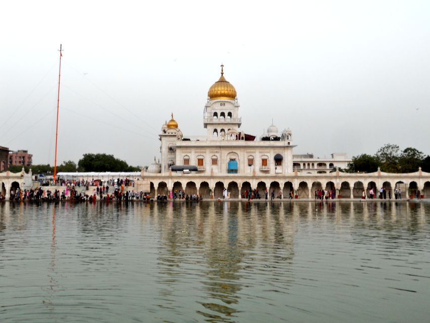 Delhi: Private Delhi Spiritual Sightseeing Tour By Car - Chhatarpur Temple: South Indian-style spirituality with a different mood