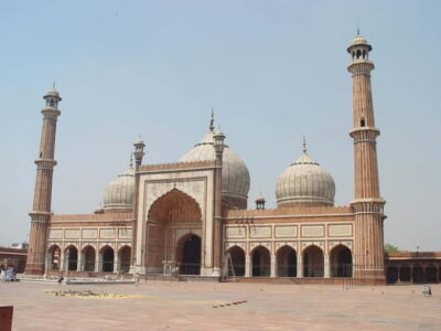 Delhi: Private Full-Day City Tour of Old and New Delhi - Red Fort and Jama Masjid: Mughal power, then a huge mosque view