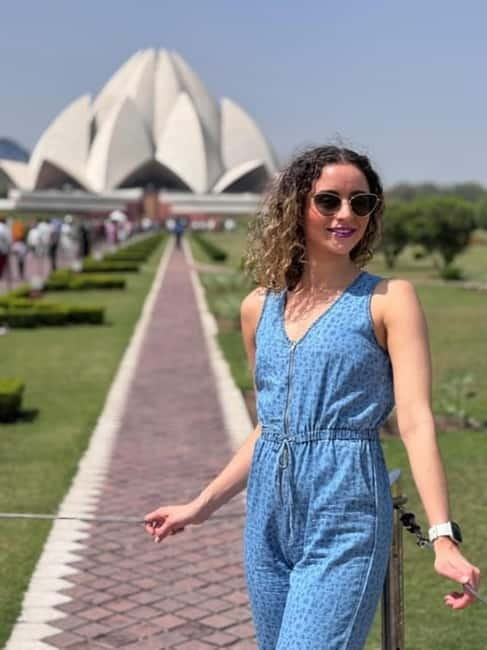 Delhi: Private Old & New Delhi Guided Half- or Full-Day Tour - Jama Masjid and the rickshaw ride: seeing Old Delhi’s scale without getting lost