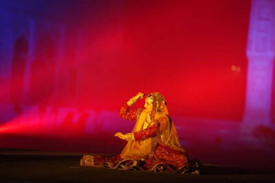 Delhi: Red Fort Light and Sound Show Guided Tour - Hotel pickup to the fort: the real value of private transport