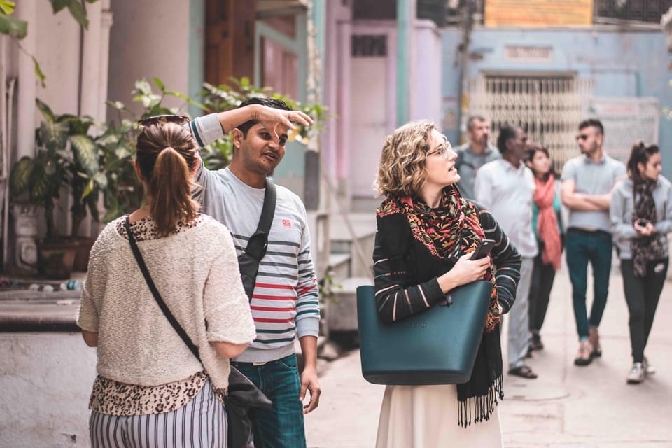 Discover Old Delhi: 3-Hour group tour with pick-up & drop - Jain Temple calm and why quiet stops matter