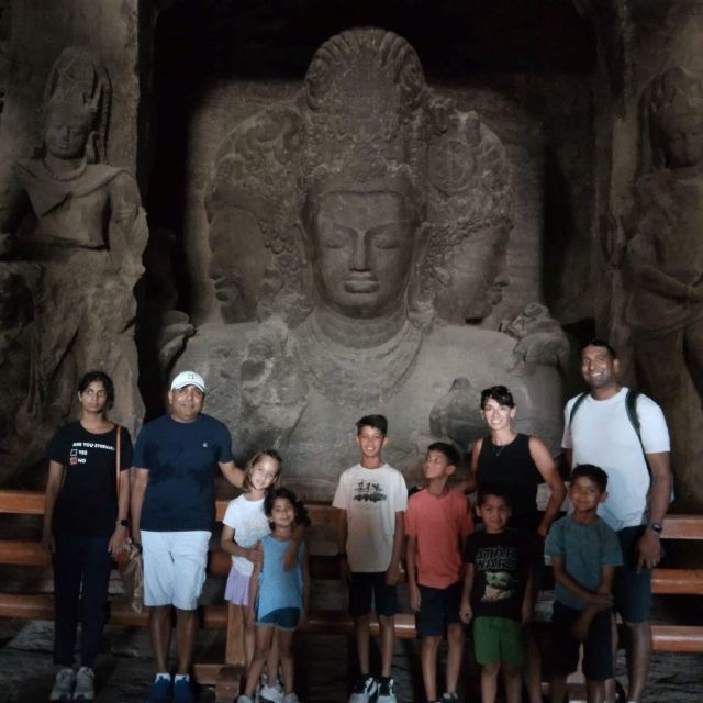 Elephanta Caves & Island Guided Tour - Getting there the practical way: Gateway of India and the ferry rhythm