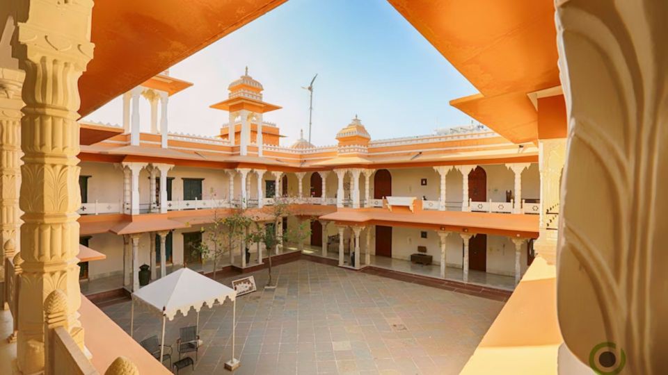 Experience Luxury: Private Museum, Vintage Car Ride - Who this fits best in your Udaipur plans