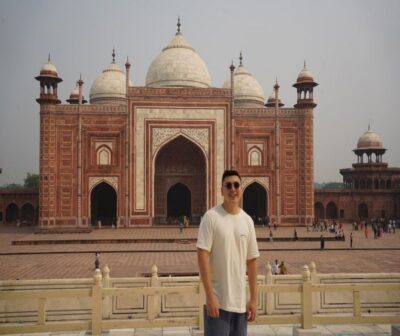 Fast-track entry into taj mahal with entrance included. - Meeting Your Guide in Agra and Getting Through Entry Smoothly