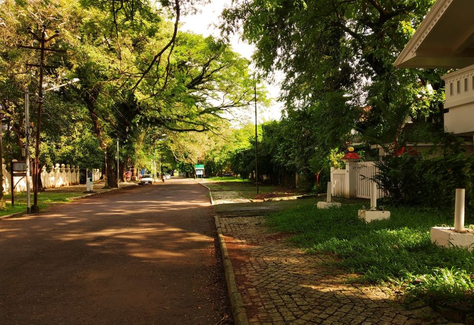 From Cochin: Fort Kochi and Mattancherry Sightseeing Tour - Dress code and entry rules: the simplest way to avoid getting turned away