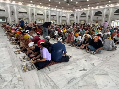 From Delhi Airport: Layover Guided Old & New Delhi Tour - Old Delhi: Jama Masjid and the Chandni Chowk market pulse