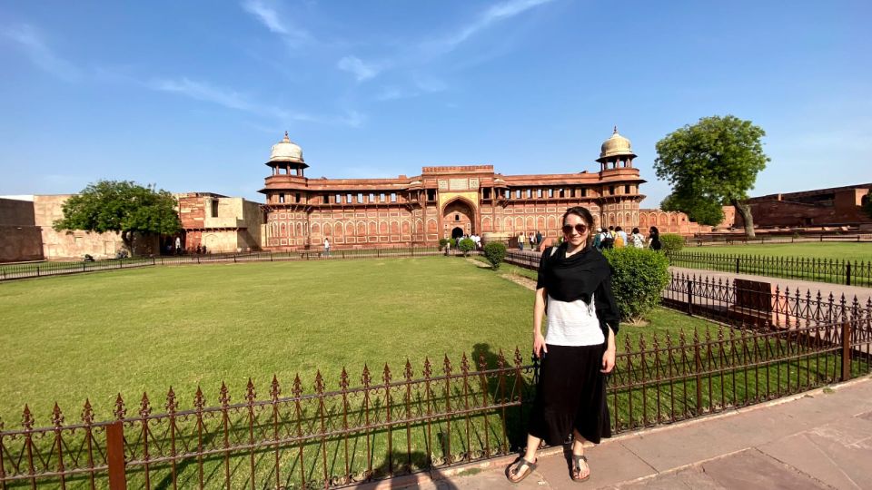 From Delhi: All-Inclusive Taj Mahal Tour by Gatimaan Express - The Real Star: Gatimaan Express and the Comfort Upgrade