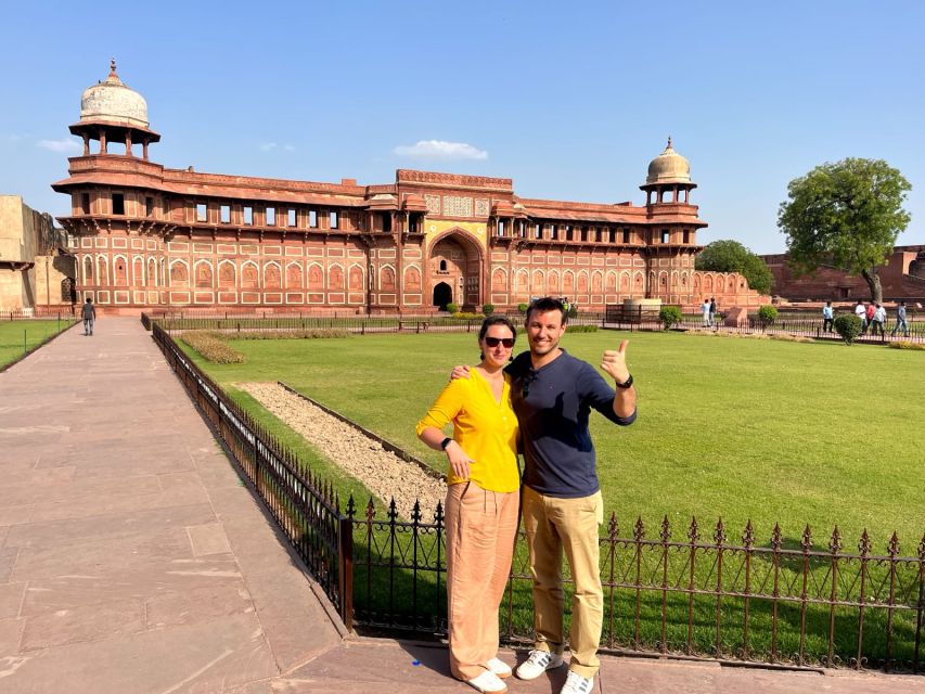 From Delhi: All-Inclusive Taj Mahal Tour by Gatimaan Express - The Return Trip: Dinner on the Train and a Soft Landing Back in Delhi