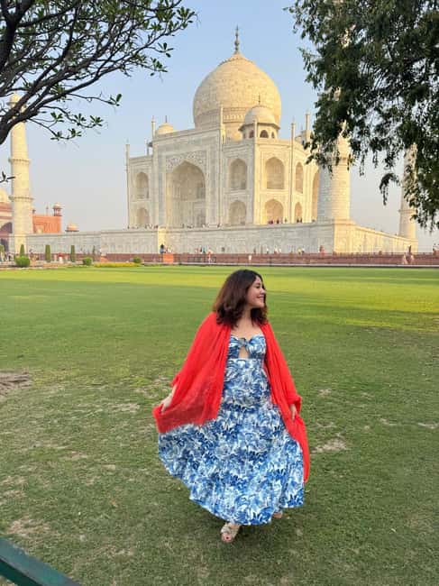 From Delhi Exclusive Taj Mahal Private Tour with Luxury Car - Inside the Taj Mahal with a guide: what to notice beyond the postcard