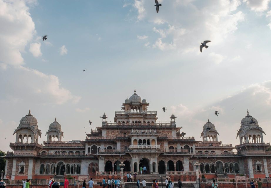 From Delhi: Golden Triangle Multi-Day Guided Private Tour - Fatehpur Sikri on the 5-Day Route: A Big Change of Scale