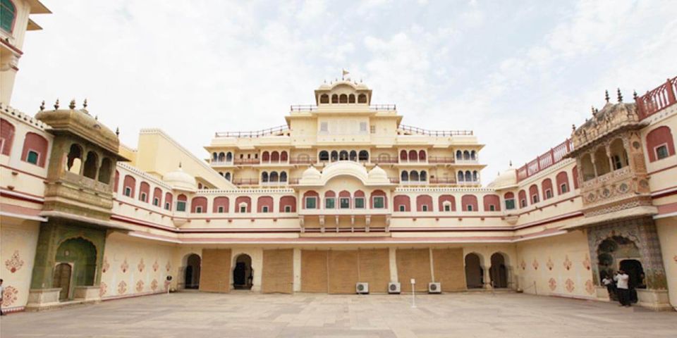 From Delhi: Jaipur Day Trip by Fast Train or Private Car - How the day trip schedule really works: train vs private car