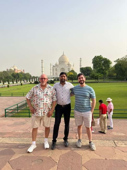 From Delhi: One Day Trip To Taj Mahal, Agra Fort & Baby Taj - The private AC vehicle: the real comfort upgrade