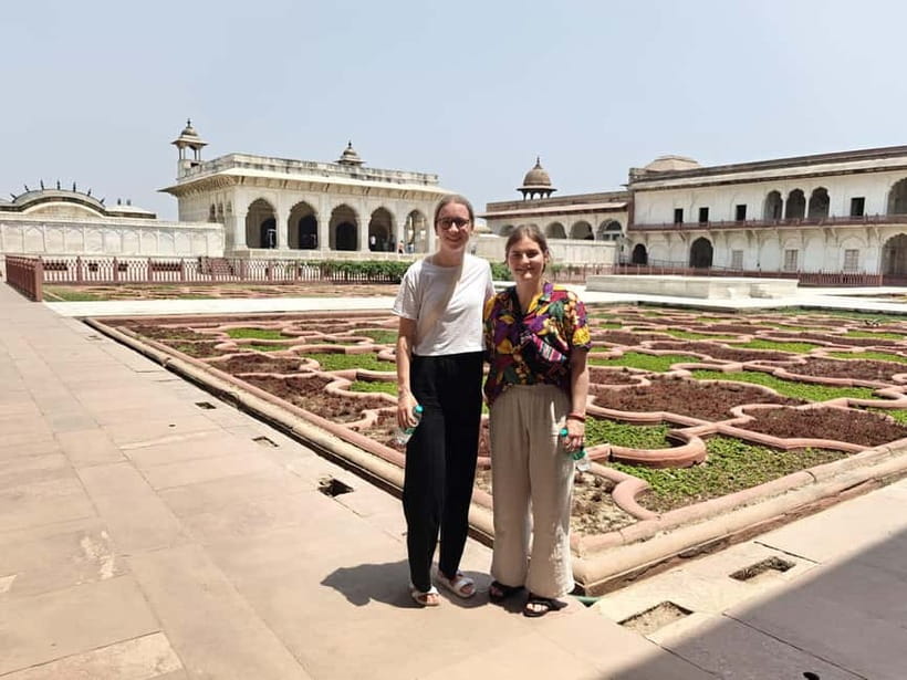 From Delhi: Private Layover Taj Mahal Day Tour By Car - Turning a Delhi Airport Layover into an Agra Day