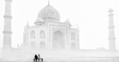 From Delhi: Private Taj Mahal & Agra Day Trip by Car or Rail - Taj Mahal with a guide: how you get past the obvious