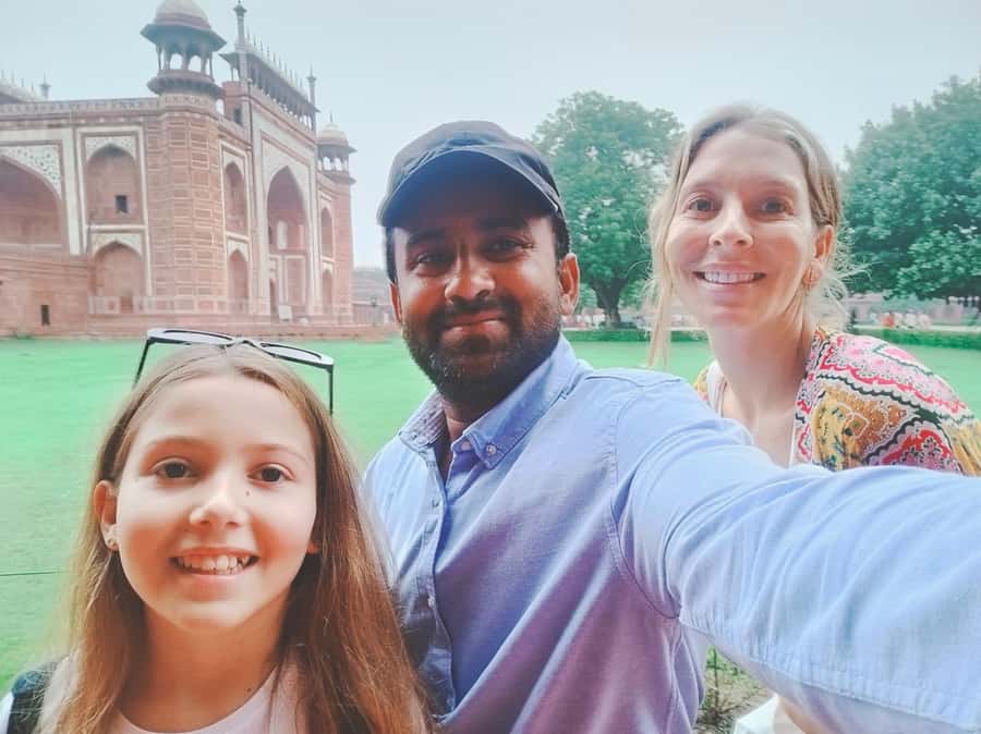 From Delhi: Same Day Taj Mahal Tour with lunch in 5 star - Private Car Comfort: The Difference on a Same-Day Trip