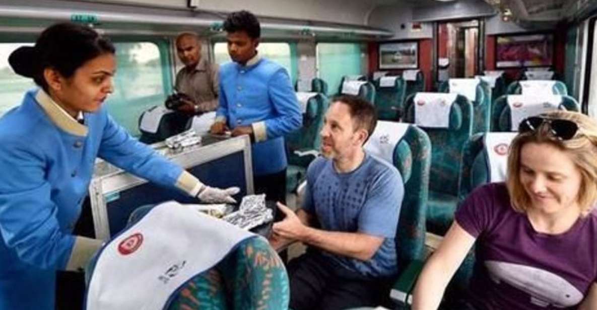 From Delhi: Taj Mahal & Agra City Tour By Gatiman Train - First stop: the Taj Mahal with a guide who sets the rhythm