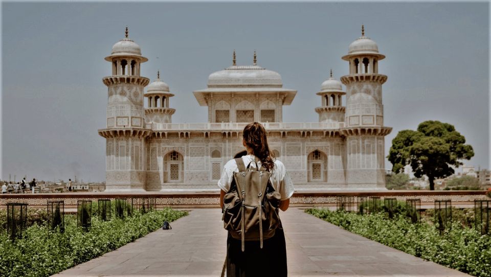 From Delhi: Taj Mahal & Agra City Tour By Gatiman Train - Agra Fort: red sandstone grandeur and the palace feel